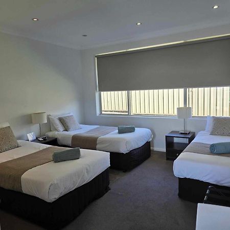 Merivale Motel Тьюмут Екстер'єр фото